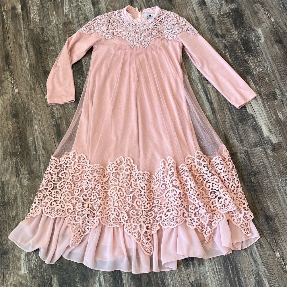 Dainty Jewells Pink Lace Formal Dress